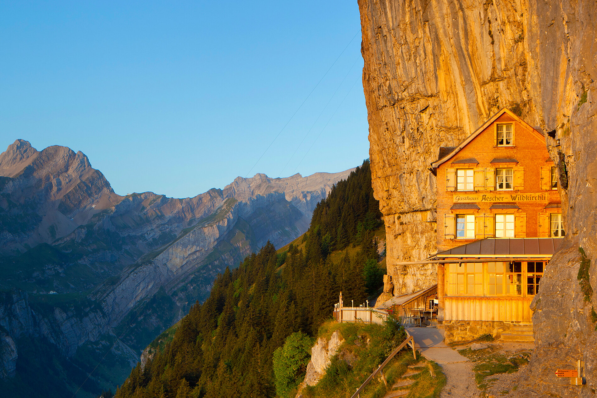 Mountain Inn Aescher Appenzellerland Tourismus