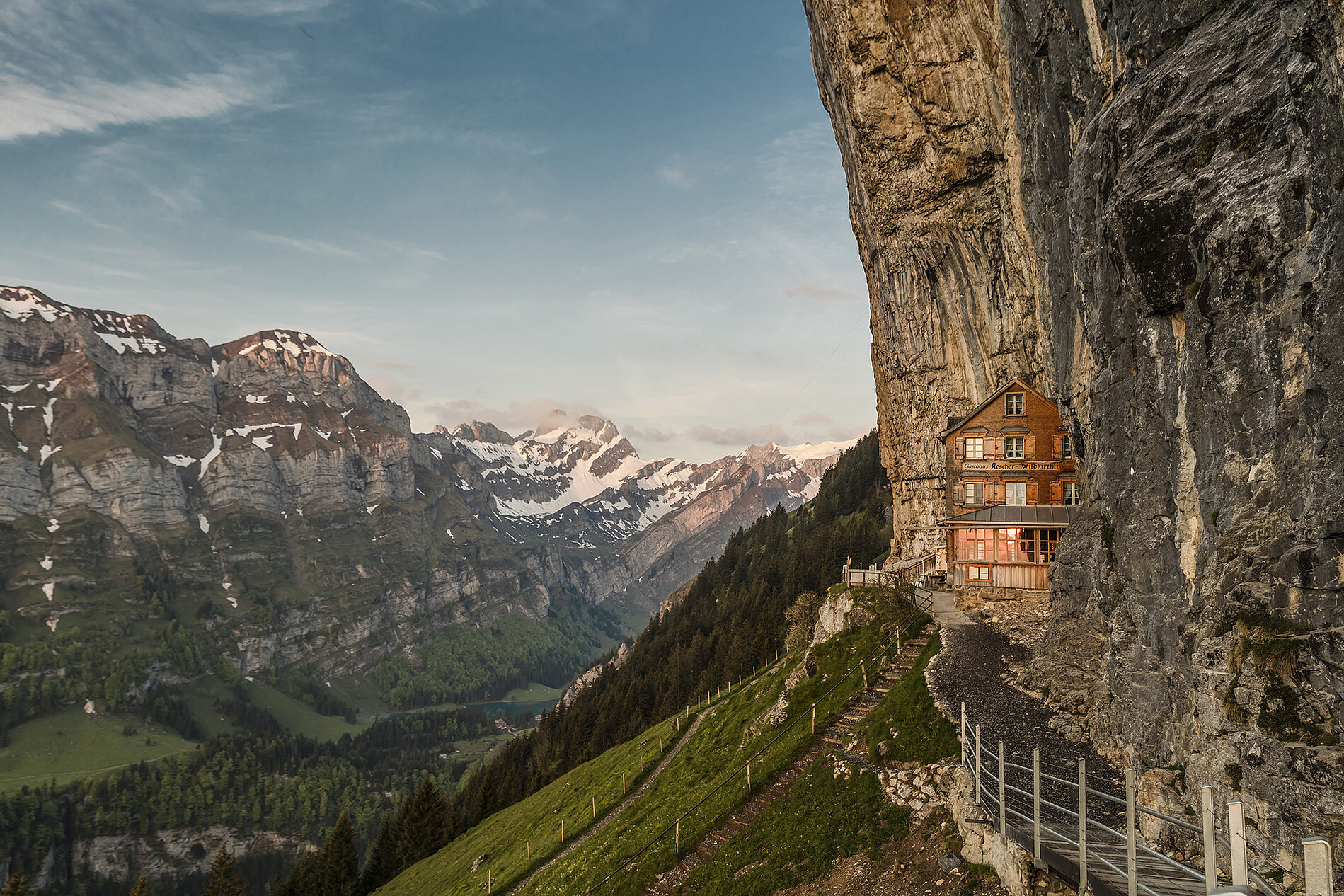 Berggasthaus Aescher Wildkirchli Appenzellerland Tourismus