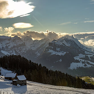 Schneearme Landschaft