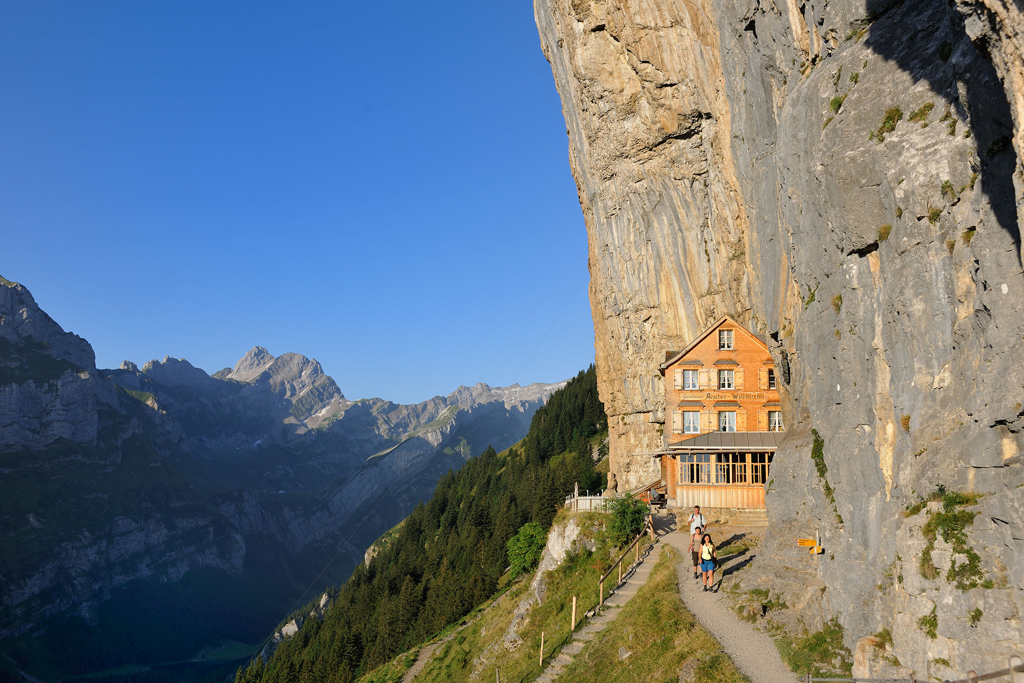 Berggasthaus Aescher Wildkirchli : Appenzellerland Tourismus
